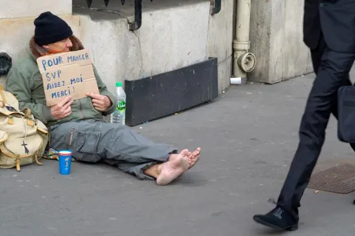 Une personne sans-abri a écopé dimanche à Lille d'une amende de 200 euros par le réseau de transport lillois Transpole pour avoir mendié dans le métro (Photo d'illustration.)