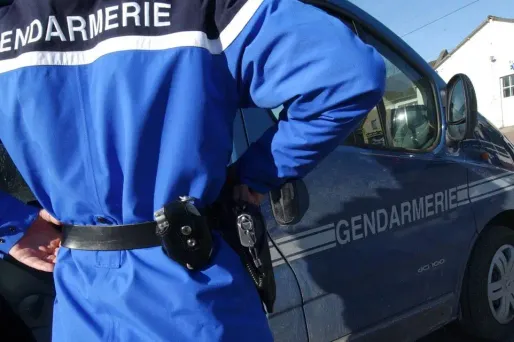 En cas de découverte d'un obus, il faut prévenir les autorités.