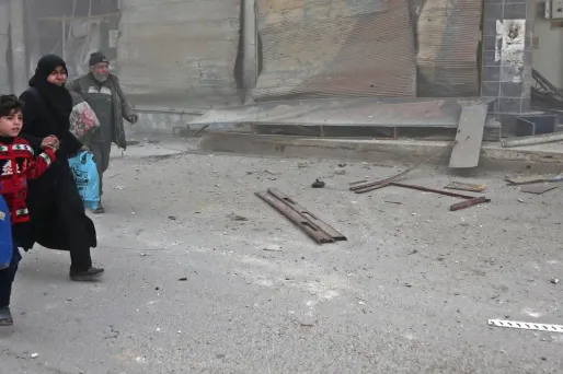 Depuis le 18 février, quelque 850 civils ont été tués dans les raids aériens et tirs d'artillerie du régime, selon l'OSDH.