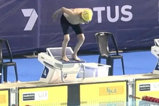 Natation : à 99 ans, il établit un nouveau record en 50 mètres nage libre