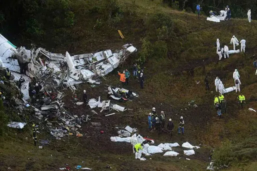 Au cours de cette tragédie, survenue dans la nuit du 28 novembre 2016, 71 personnes, sur les 77 à bord, avaient péri.