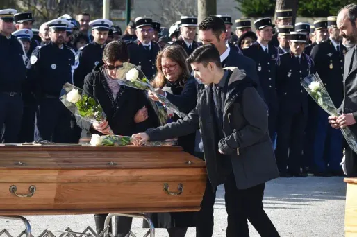 Ces lieux de mémoire se préparent "en accord" avec les familles des victimes, a fait savoir le maire de Trèbes.