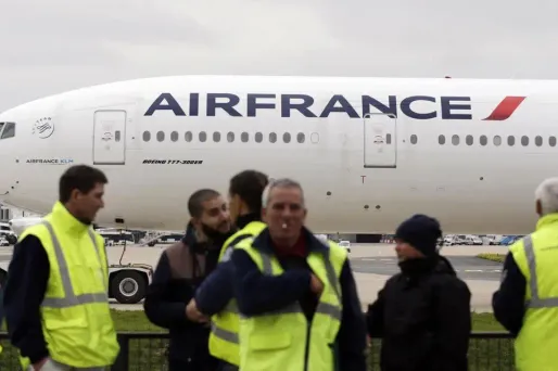La grève dans la compagnie aérienne dure depuis deux mois.