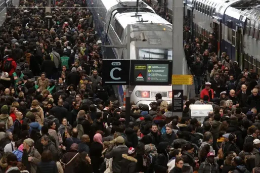 La SNCF a suspendu son programme Junior & Cie en raison des grèves.