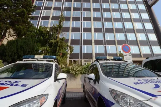 L'enquête a été confiée aux policiers de la sûreté départementale de la Somme.