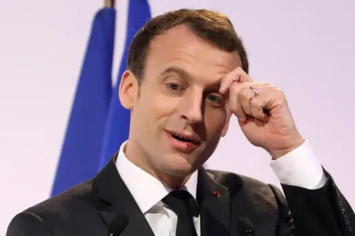 Emmanuel Macron tente actuellement de se défaire de son image de "président des riches".