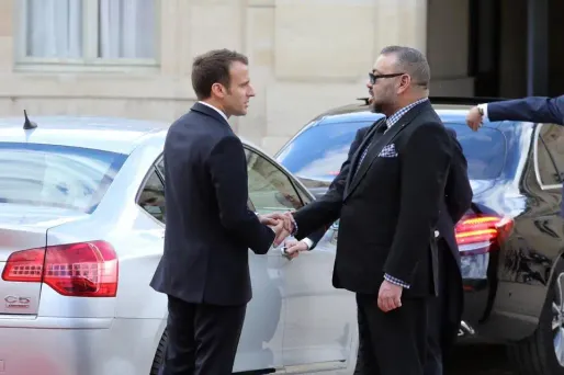 Mohammed VI était reçu par Emmanuel Macron à l'Elysée mardi.