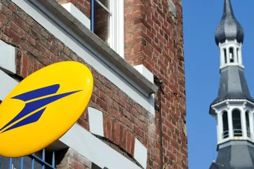 Le bug informatique touche les 8.500 bureaux de poste du pays.