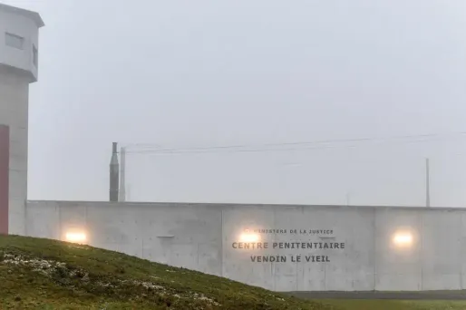 En janvier, un autre détenu avait agressé et blessé à l'arme blanche trois surveillants dans ce même établissement.