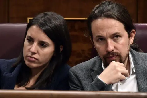 Irene Montero et Pablo Iglesias, à la tête du parti de la gauche radicale espagnole, ont acheté 600.000 euros une villa avec piscine.