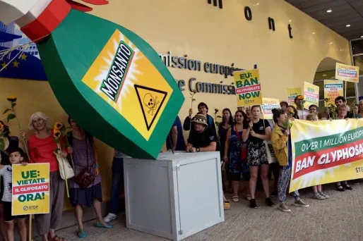 Les signataires en appellent au principe de précaution.