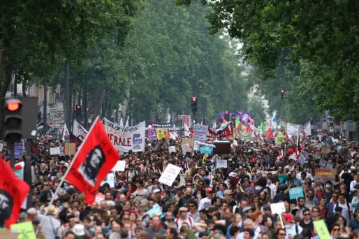 Marée populaire, manifestation anti-Macron crédit : ZAKARIA ABDELKAFI / AFP - 1280