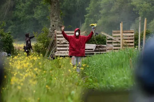 Notre-Dame-des-Landes : un homme grièvement blessé sur la ZAD en ramassant une grenade
