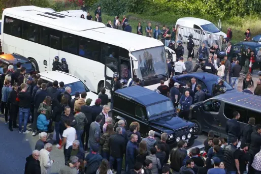 Les joueurs du Havre ont finalement été raccompagnés dans la soirée, sans autres incidents, à l'aéroport d'Ajaccio