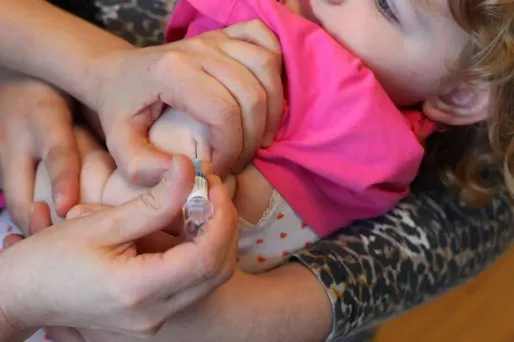 Le nombre de nouveaux cas le plus élevé a été observé chez les enfants de moins d'un an.