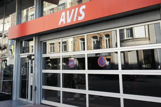 La société Avis leur fait notamment grief d'avoir accordé des remises commerciales à des clients sans autorisation.