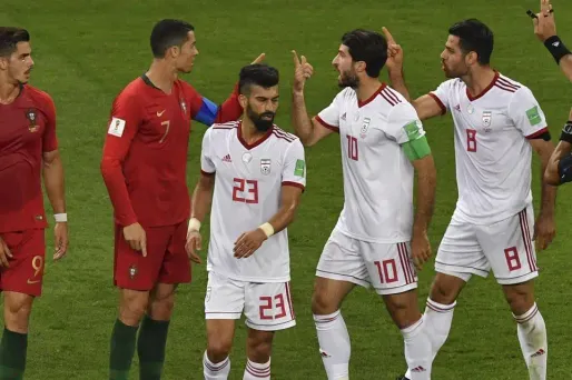 La Coupe du monde de foot permet encore une fois à TF1 d'être en tête des audiences (image du match Iran-Portugal).