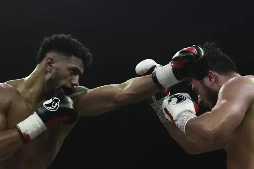 Le Français de 26 ans reste ainsi invaincu.