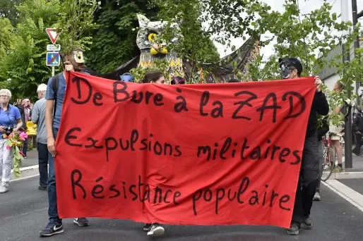 manifestation bure 1280