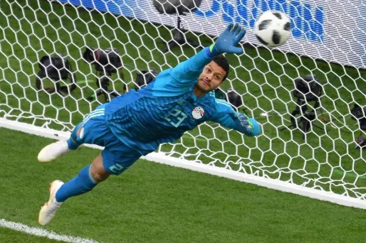 Mohamed El-Shenawy (1280x640) HECTOR RETAMAL / AFP