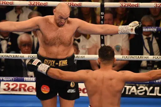 Le Britannique n'était pas remonté sur un ring depuis deux ans et demi.