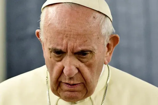 La veille, le pape avait accepté la démission de trois évêques chiliens, dont le controversé Mgr Juan Barros.