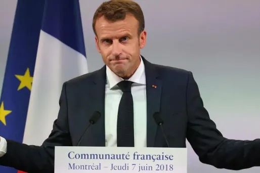 "Soyons sérieux et dignes de nos peuples. Nous nous engageons et nous tenons", a indiqué l'Elysée dimanche dans un communiqué.