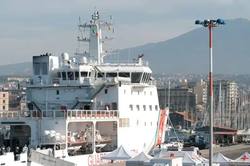 sicile migrants catane gardes-cotes 1280