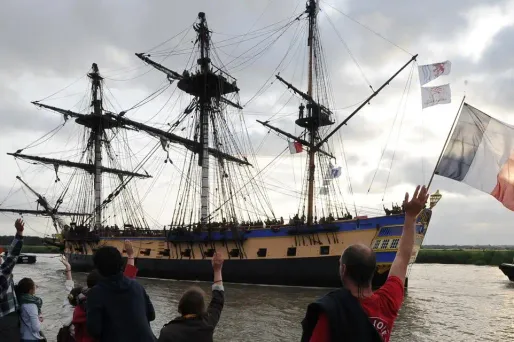 L'Hermione revient de sept mois de navigation pour célébrer la francophonie.