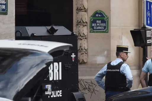 L'homme qui a pris en otages plusieurs personnes mardi dans un immeuble du 10e arrondissement de Paris a été interpellé