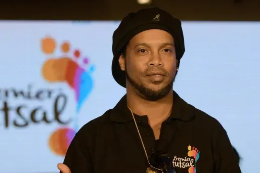 L'ancien footballeur va épouser deux femmes, bien que cela soit interdit au Brésil