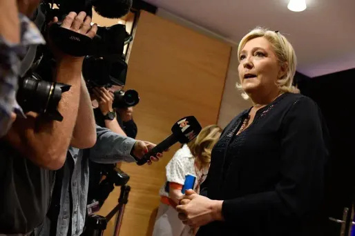 Marine Le Pen a critiqué la gestion de la commission d'enquête sur l'affaire Benalla par la majorité.