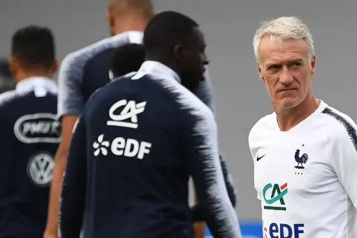 Les titulaires de l'équipe de France ont eu droit à un entraînement aménagé jeudi.