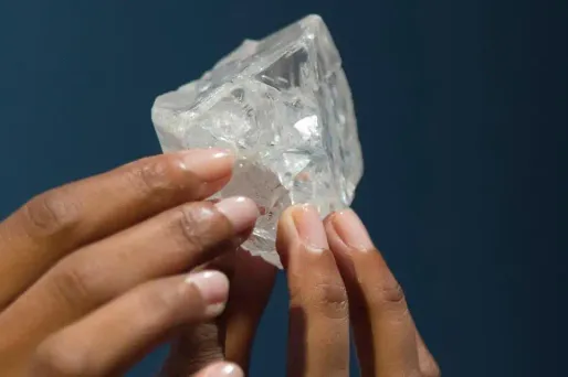 Les réserves de diamant sont inaccessibles car trop profondes.