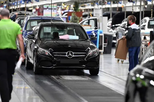 Taxes sur les autos: 294 mds de produits américains pourraient être frappés en retour (UE)