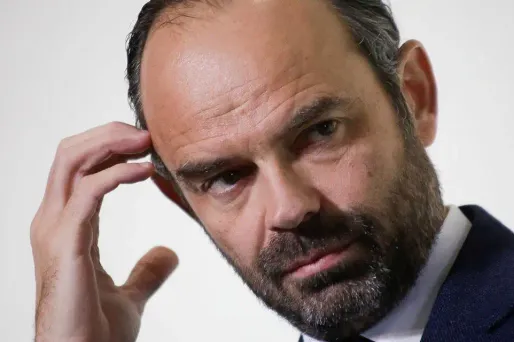 Le Premier ministre a aussi remercier Nicolas Hulot pour son "travail important" au gouvernement.