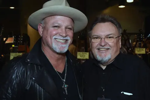 Ed King, à droite, a co-écrit le tube "Sweet Home Alabama".