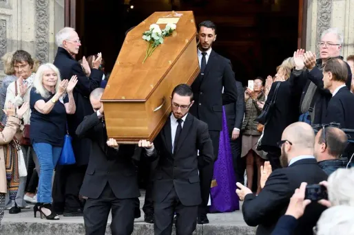 Les obsèques se sont déroulées vendredi à l'église Saint François Xavier à Paris pour rendre hommage à l'acteur.