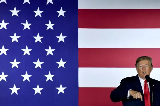 Donald Trump critique (encore) le livre de Bob Woodward