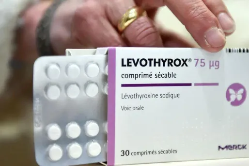La nouvelle formule du Levothyrox est accusée de provoquer plusieurs effets secondaires.