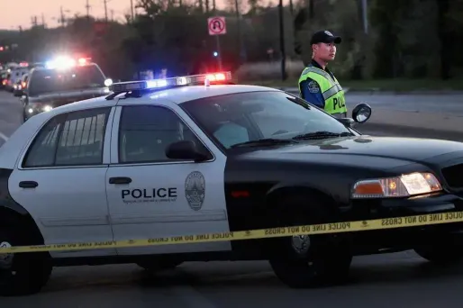 Une policière américaine tue son voisin après s'être trompée d'appartement