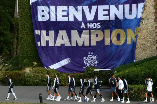 L'équipe de France à Clairefontaine (1280x640) Franck FIFE / AFP