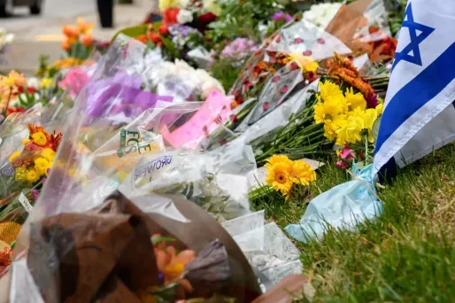 Dimanche, en France et aux Etats-Unis, les hommages aux victimes de Pittsburgh se sont multipliés.