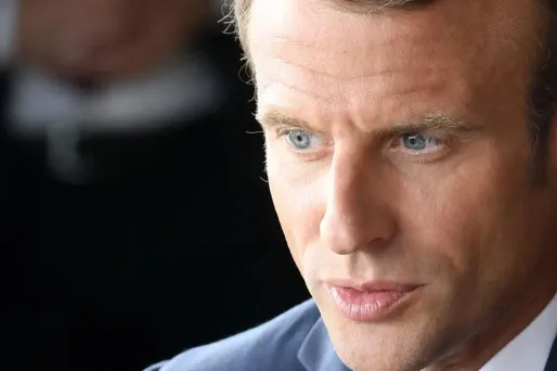 Emmanuel Macron doit décider aujourd'hui s'il poursuit ou non la réforme du prélèvement à la source.