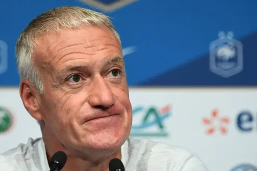 Didier Deschamps dit avoir été "surpris" par les déclarations de Laurent Koscielny.