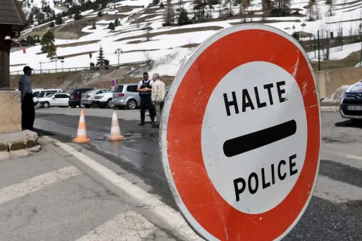 Montgenèvre, frontière franco-italienne crédit : JEAN-PIERRE CLATOT / AFP - 1280