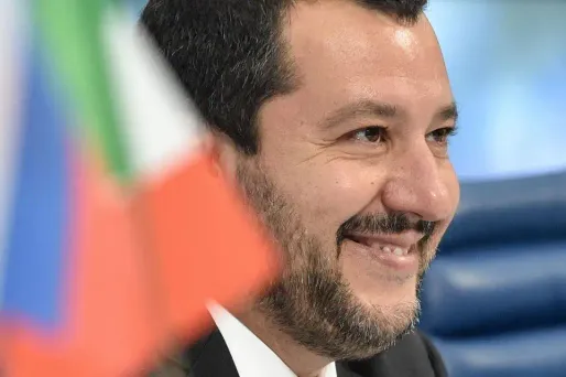 Le ministre italien a estimé que cette décision de justice était un "premier pas important".