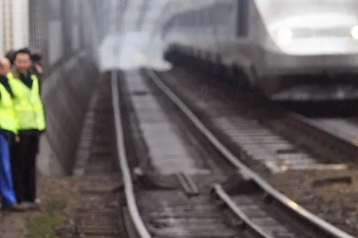 Les syndicats CGT et SUD de la SNCF ont critiqué vendredi le projet de la direction.