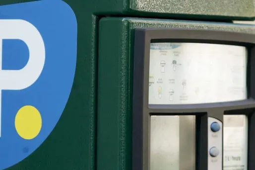 Le PV traditionnel a été remplacé par le forfait post-stationnement.