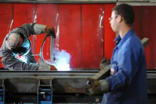 Avec 33,4 accidents du travail pour 1.000 salariés en 2017, la sinistralité a reculé de 0,5% sur un an.